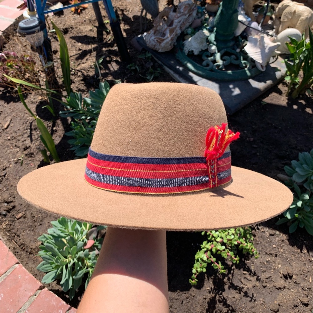 brixton | tan flat brim hat w/ red, navy & mustard accents